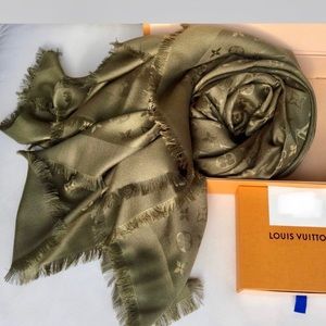 Authentic Louis Vuitton monogram shawl